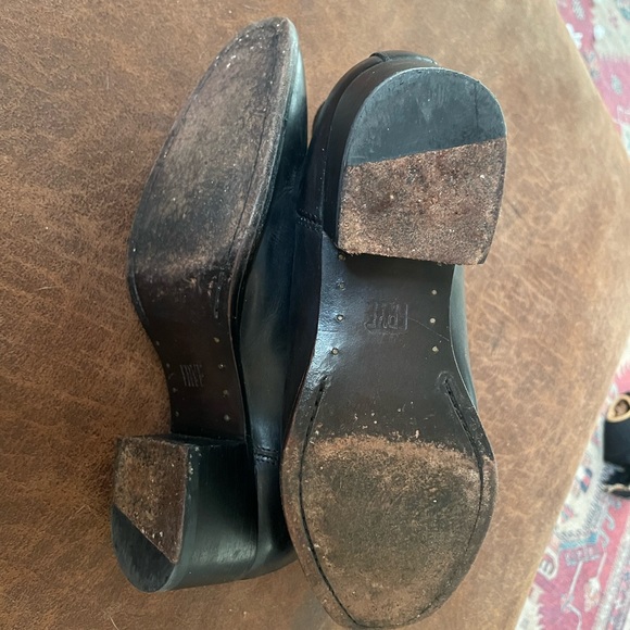 Frye Dara Chelsea Booties - Picture 4 of 5
